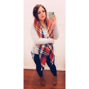 Meet your Posher, Kaleigh